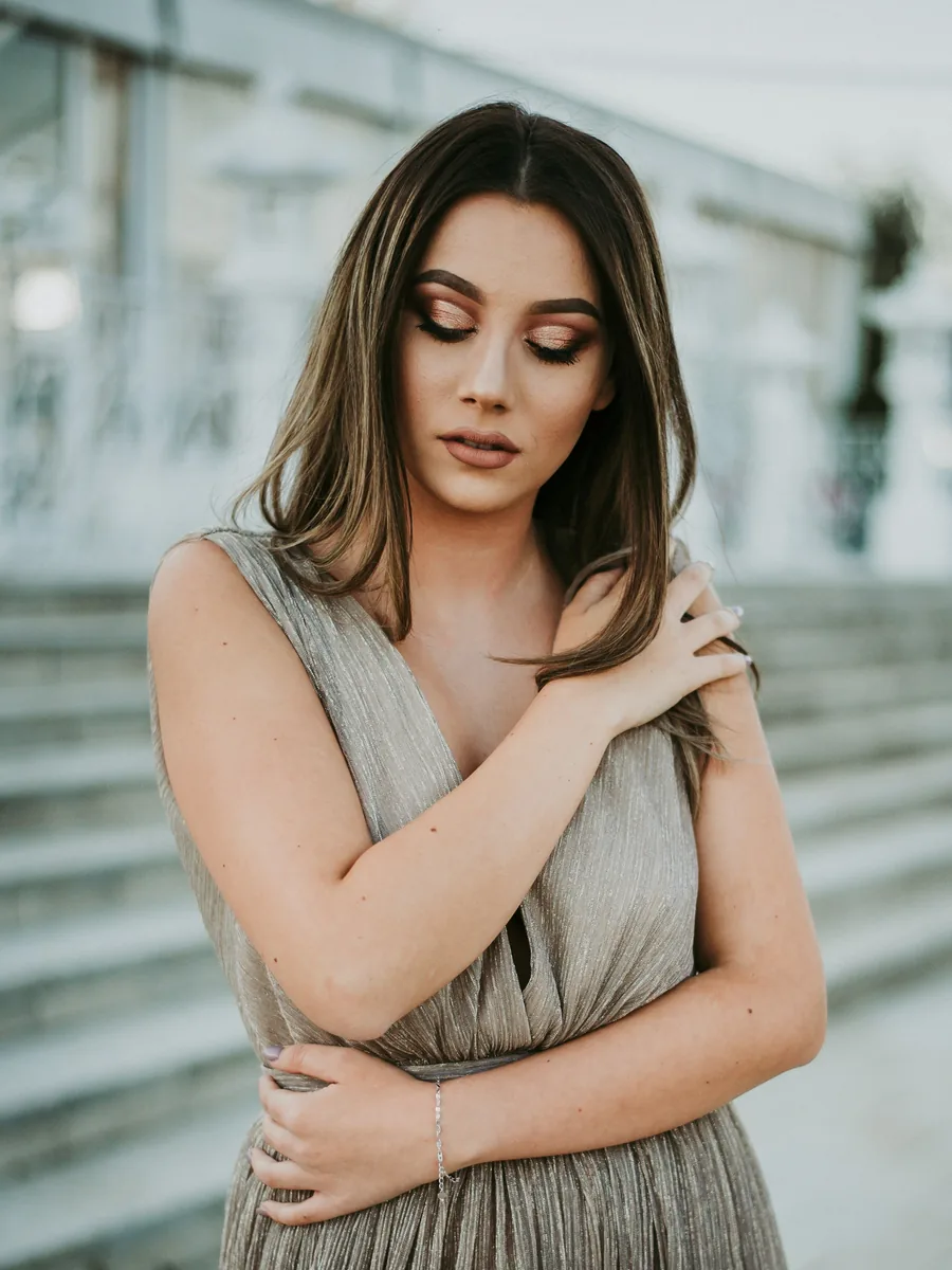 Solène — One-Shoulder-Midi